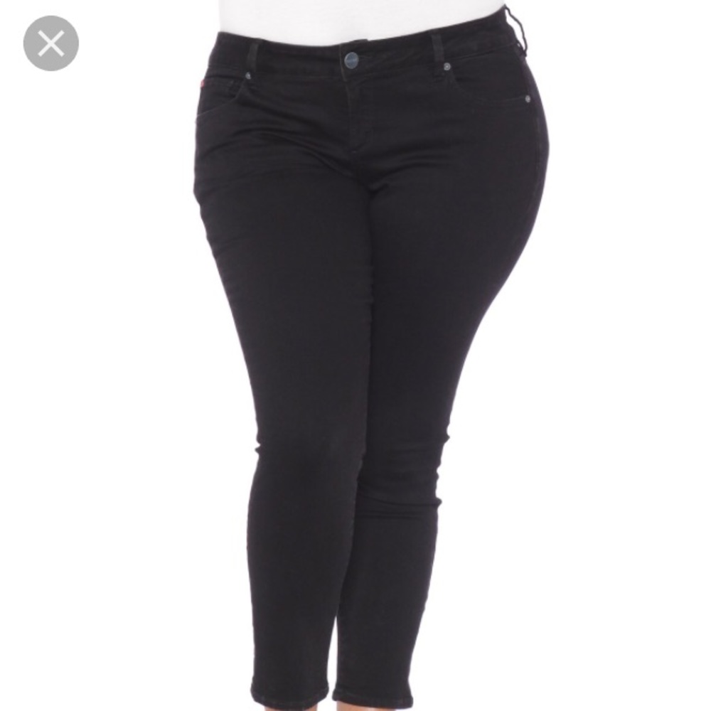 NWT - Slink Ankle Jeggins - Size 22